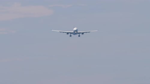 Wide Body Airliner Approaches
