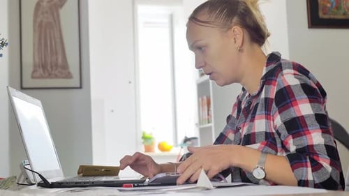 Finance and Accounting Calculating Return on Investment Budget Planning