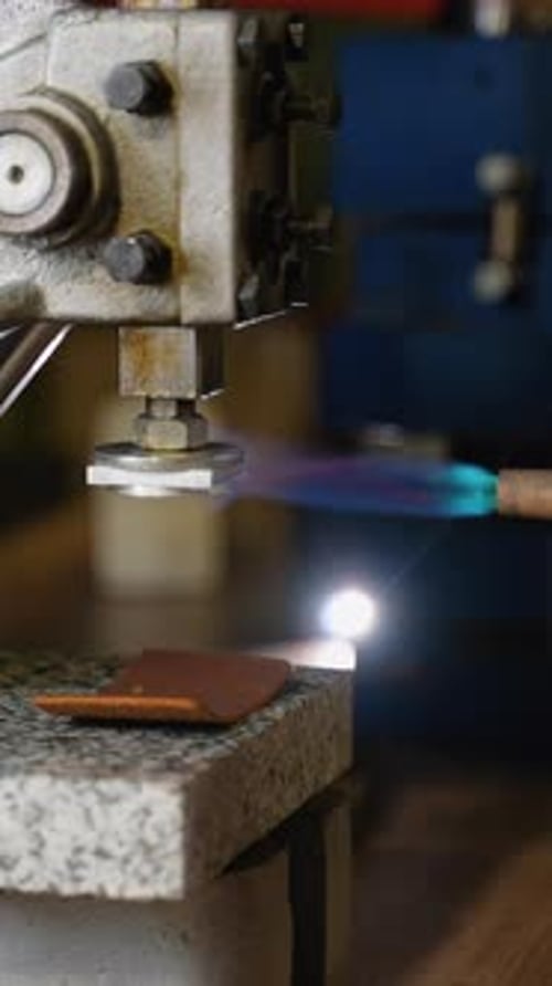 Heating Tool for Leather Embossing Process