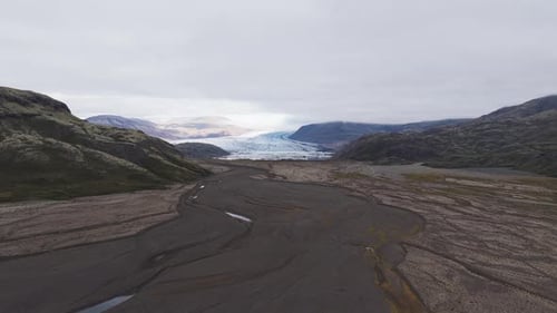 Aerial view of Heinabergsjokull glacier, Iceland.