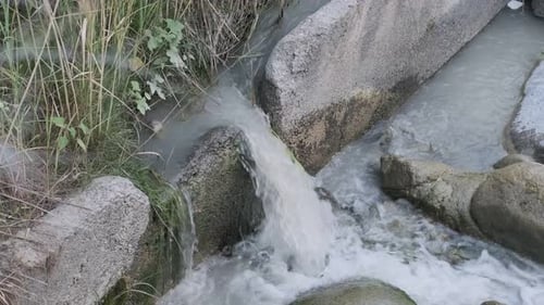 Água biologicamente poluída Águas residuais urbanas impuras após a segunda limpeza mecânica industrial