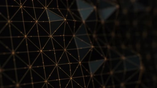 Abstraktes schwarzes dreieckiges bewegliches Netz mit einem Nano-Quantenprozess mit goldenen Linien und Punkten