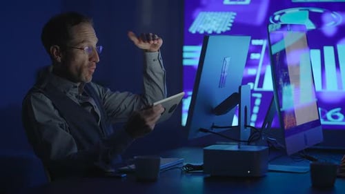 Engaging in Professional Data Analysis Within a Modern Workspace and Innovative Environment