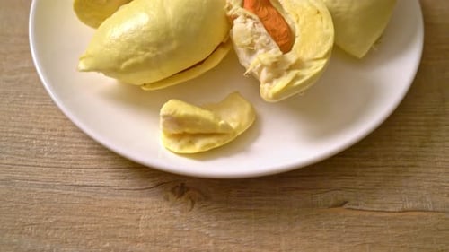 Durian gereift und frisch, Durianschale