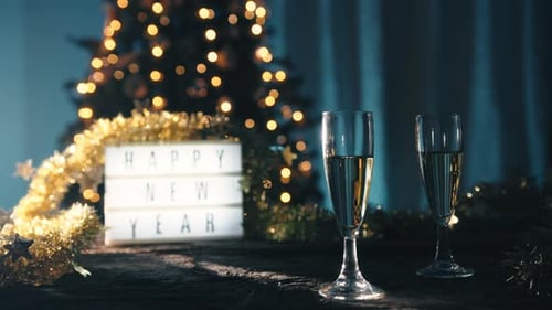 Taças de champanhe para um feliz ano novo