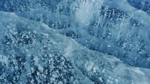 Blue Ice and Frozen Bubbles on Baikal