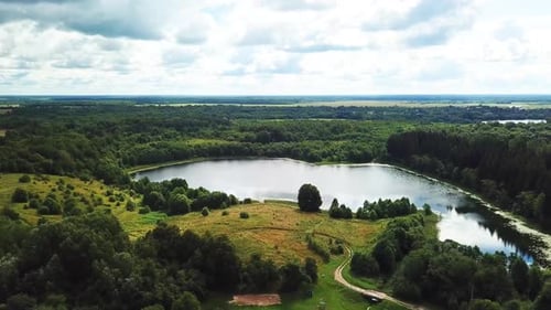 Wunderschöne Natur der Seenregion 10