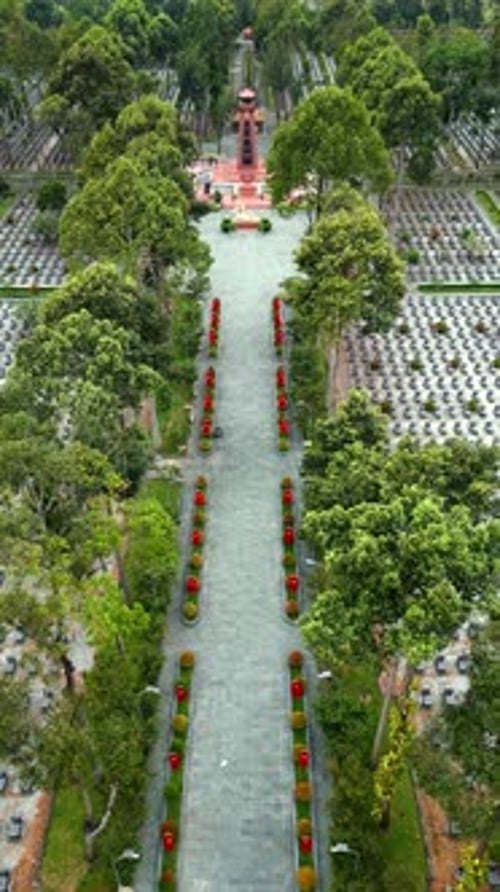 Vue aérienne du cimetière militaire de Cu Chi, Vietnam