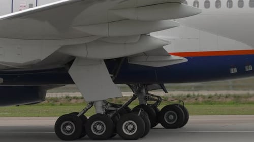 Passenger Aircraft Landing Gear