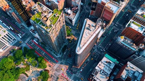 Going up over the crossroads near the Flatiron Building.