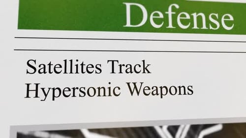 Verteidigungssatelliten verfolgen Hyperschallwaffen Schlagzeile über Dreh Zeitung digital generiert
