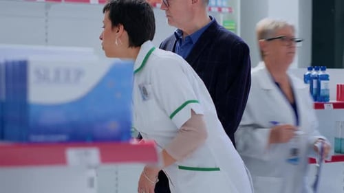 Pharmacy Assistant Offers Medical Advise