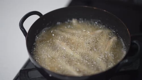 How to fry deep-fried smelt