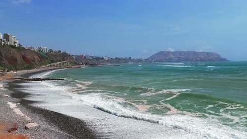 Mañana soleada, surf, olas, mar, playa, Zumbido aéreo, Lima, Perú, Miraflores, Barranco, Playa Barranquito