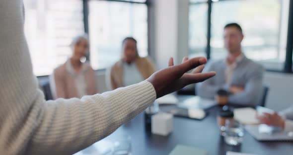 Presentation, workshop or hands of speaker in seminar for teaching or ...