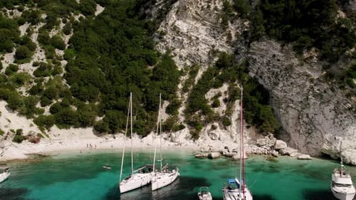 Yachting Luxury Sail Boat Summer Journey on Luxury Ship