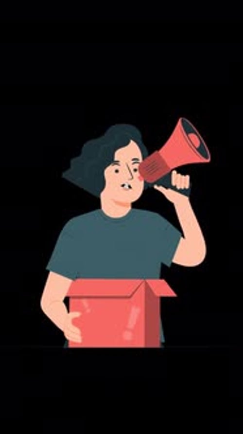 Mulher com megafone na mão apresenta produto na vertical no canal alfa