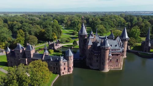 Top view of the largest castle in the Netherlands, De Haar.