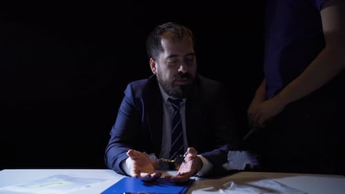 The police corner the criminal.