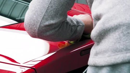 Pulidor de coche deportivo Ferrari Modena 360