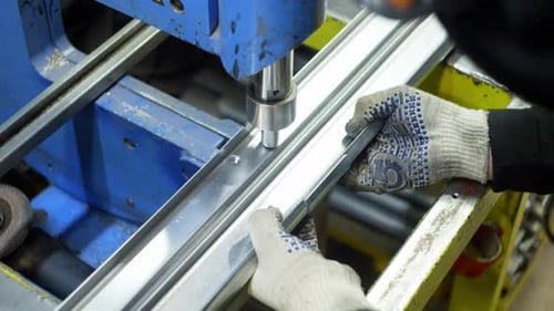 Metal Press Punching Hole in Silver Metal Pole