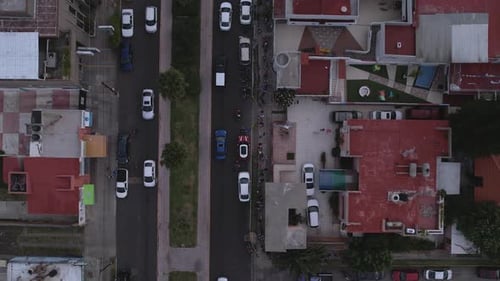 long line of young people who get vaccinated in Mexico