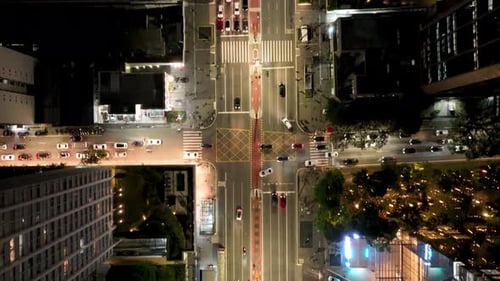 Vista superior da Avenida Paulista, no centro de São Paulo, Brasil. Escritório de negócios