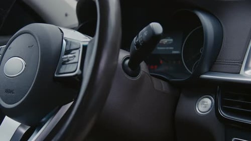 Drücken der Taste „Motor starten“ im Automatikmodus