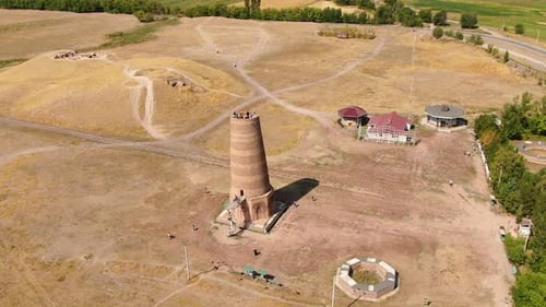 Tour Bunara au Kirghizistan