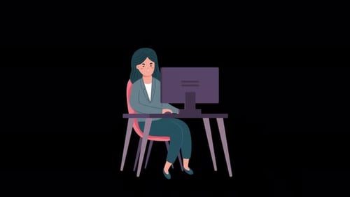 Une femme travaillant au bureau travaille sur un projet sur ordinateur. Horloge en arrière-plan Alpha