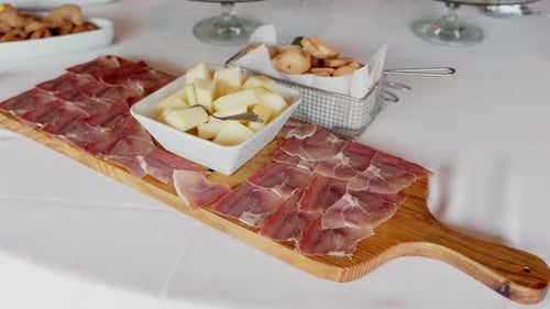 Planche de charcuterie au prosciutto et au melon