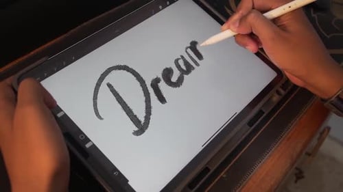 Artist Draws 'Dreams' on Tablet with Stylus