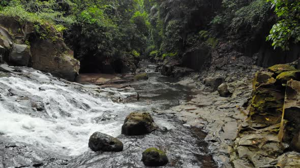 Goa Rang Reng Waterfall On The Rocky River In Siangan, Bali Indonesia ...