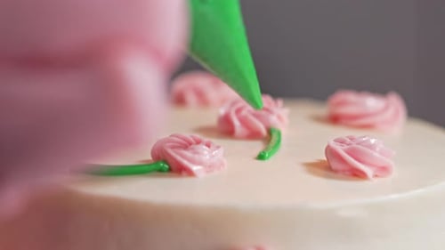 Pastel bento para decoración de pastelería con rosas cremosas, arte de pastelería, detalles florales
