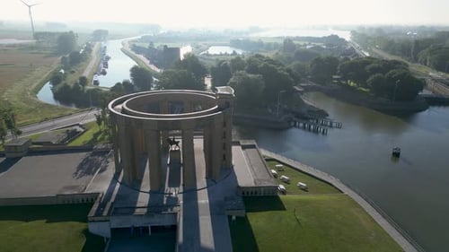Vista aérea do monumento ao rei Albert I, Bélgica.