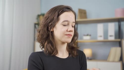 Maquillaje, maquillaje y cuidado femenino.