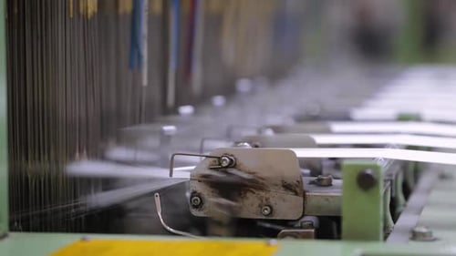 Full Automated Thread Weaving in Rows with Focus Rack