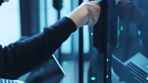 Rechenzentrum Eine sichere Serverumgebung mit fortschrittlichen Hightech-Zutrittskontrollsystemen