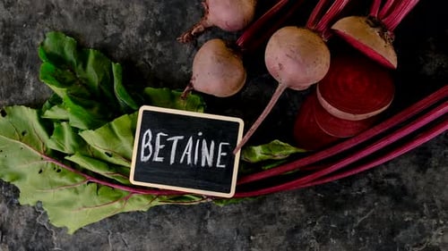 Les betteraves contiennent de la bétaïne sur la table Selective Focus
