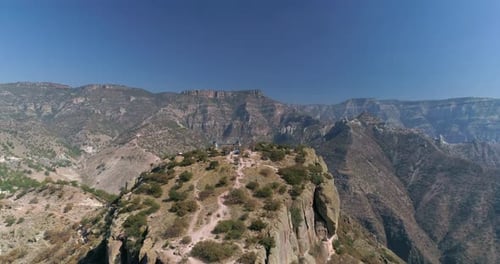 Vue aérienne d'un parc d'aventure à Divisadero, région de Copper Canyon, Chihuahua