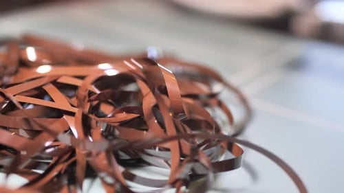 Tape Unreel. Sortir le ruban. Détruire les supports de cassettes. Diapositive A.