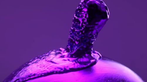 The Metal Brain Melts and Spreads Over the Metal Sphere