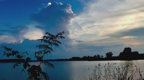 Wolken, die das Sonnenlicht blockieren