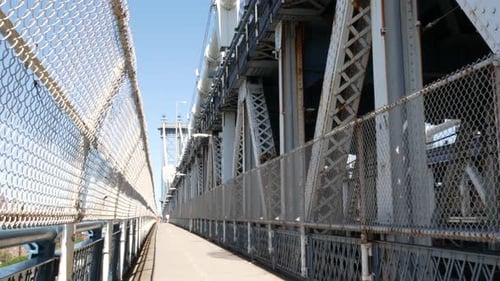 Cidade de Nova York, Ponte de Manhattan, Estados Unidos, Perspectiva do caminho para pedestres, destino de viagem nos EUA