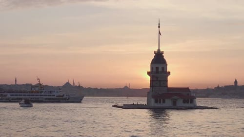 Sunset view of the Maiden's Tower in Istanbul, Turkey