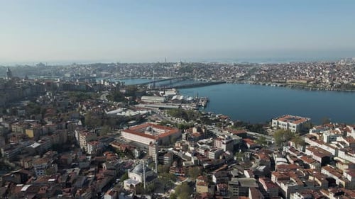 Luftaufnahme des Bezirks Beyoglu auf der europäischen Seite von Istanbul, Türkei.