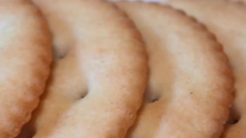 cracker close-up, right to left