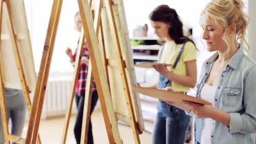 Art School Creativity and Acrylic Activity