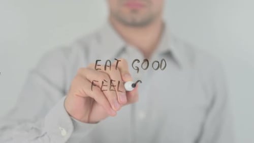 Come bien, siéntete bien, escribiendo en pantalla transparente
