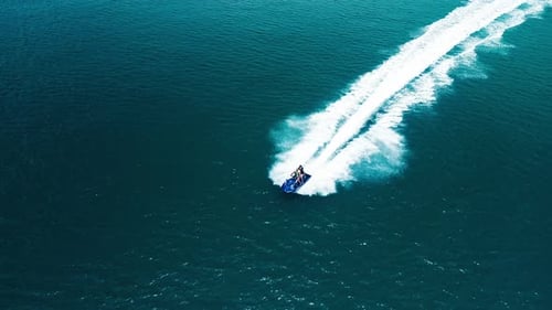 Jet Ski Moves in the Sea